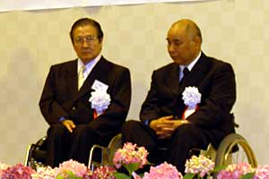 ������s�ψ������A�@�E