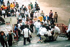 �_�傳��A�{���̐l�����т������c��������{���ŎQ�����Ă���܂����B